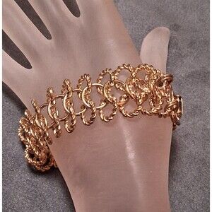 Vintage Spiral Chain Mail Gold Tone Bracelet
